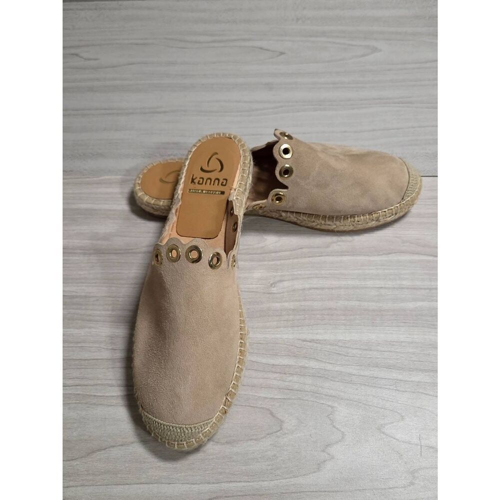 Kanna Suede Espadrille Mules Scalloped Grommet Slides Tan Beige Size 38 / 7.5
